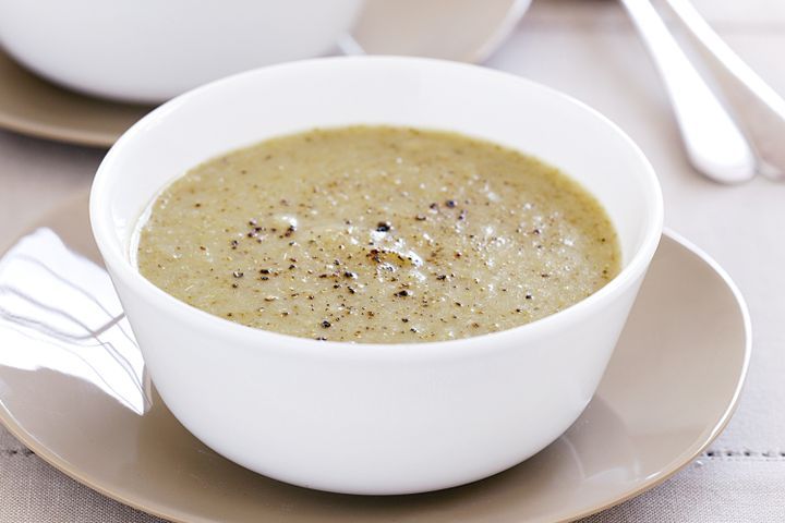 Cooking Soups Broccoli and potato soup