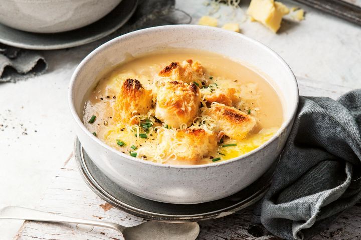 Cooking Soups Cauliflower and parsnip soup with parmesan croutons