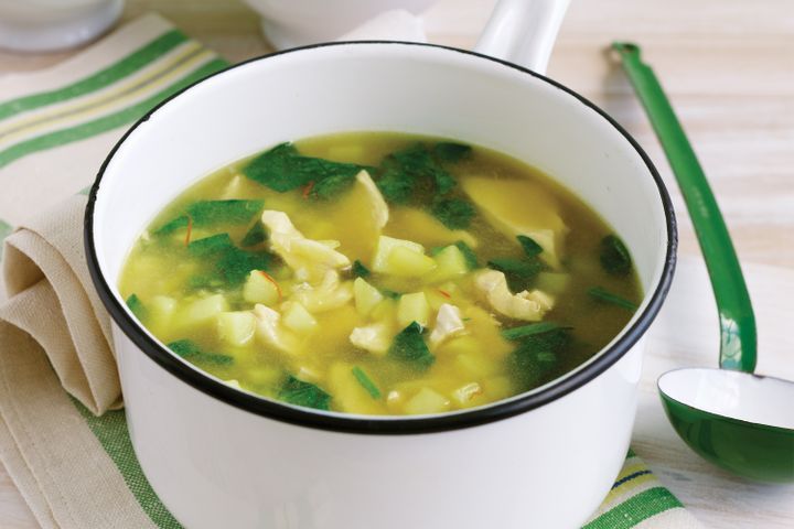 Cooking Soups Chicken, potato and spinach soup