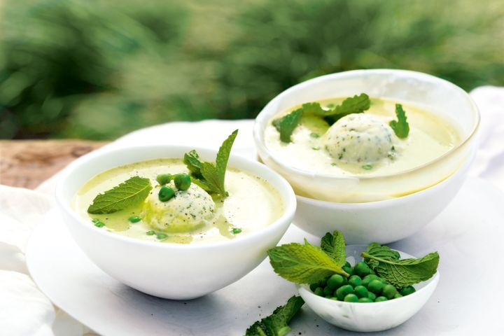 Cooking Soups Chilled pea soup with mint gelato
