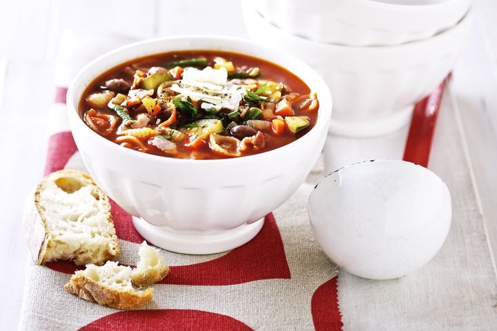 Cooking Soups Classic minestrone