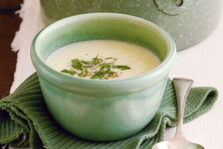 Cooking Soups Cream of celery and celeriac soup