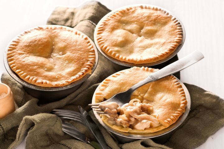 Cooking Soups Creamy chicken and mushroom pies