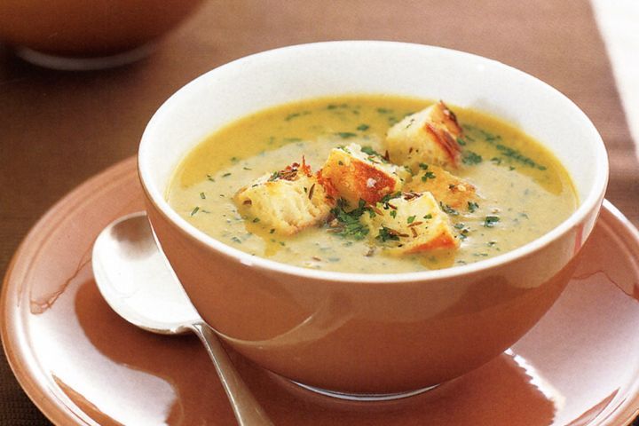 Cooking Soups Creamy sweet potato, onion and pumpkin soup with croutons
