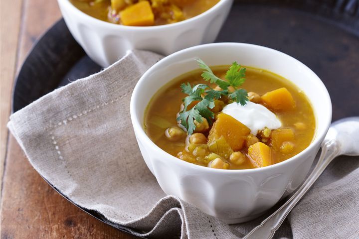 Cooking Soups Curried pumpkin and chickpea soup