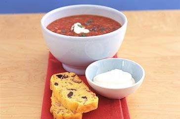 Cooking Soups Fresh tomato soup with corn bread