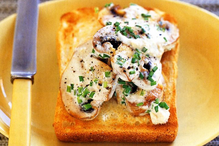 Cooking Soups Garlic mushrooms on toast