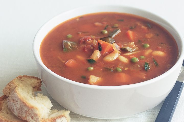 Cooking Soups Italian vegetable and white bean soup