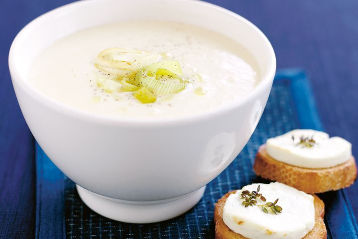 Cooking Soups Leek, potato and parmesan soup with goats cheese croutons