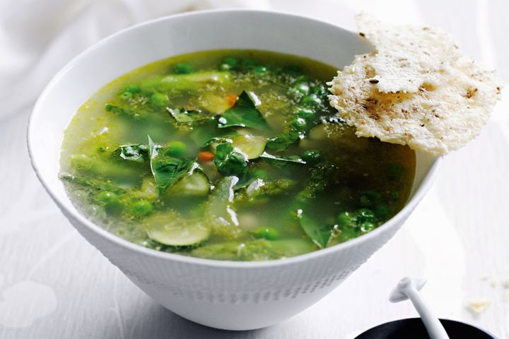 Cooking Soups Minestrone verde with frico