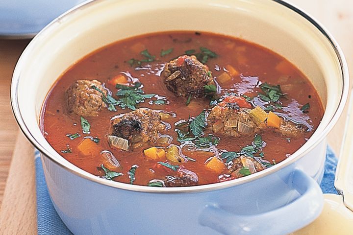 Cooking Soups Minestrone with meatballs