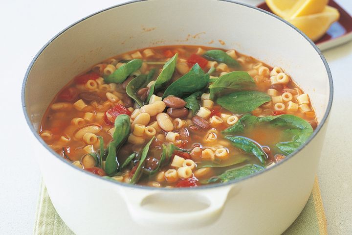 Cooking Soups Pasta e fagioli (vegetarian)