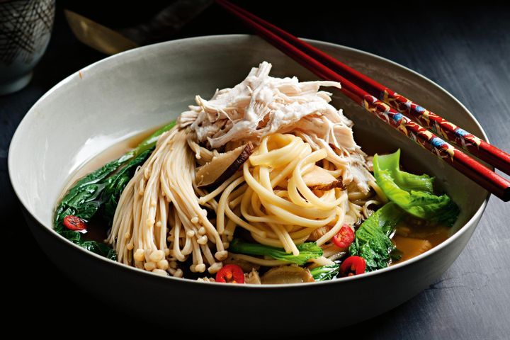 Cooking Soups Sake-poached chicken with soba noodles