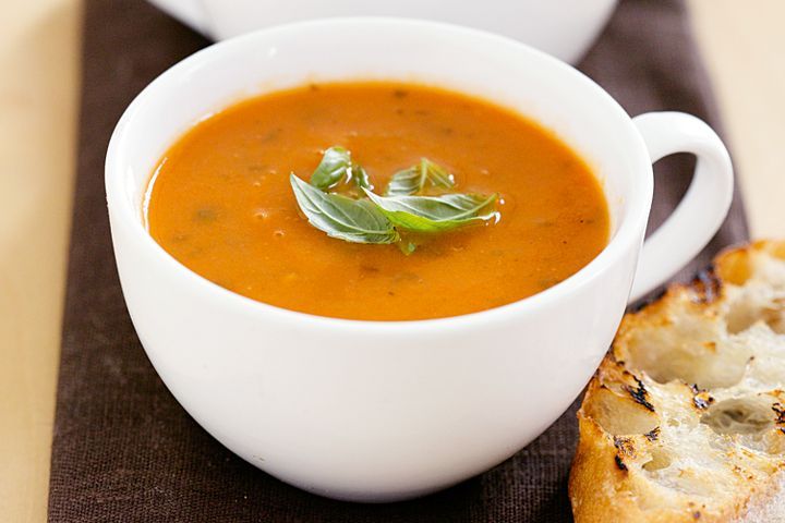 Cooking Soups Tomato and basil soup