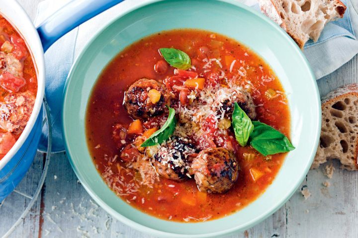 Cooking Soups Tomato and bean soup with beef and parmesan meatballs