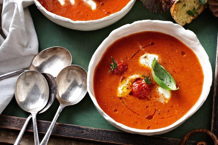 Cooking Soups Tomato soup with melting bocconcini