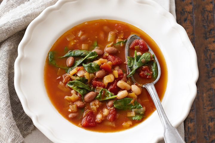 Cooking Soups Tuscan bean soup