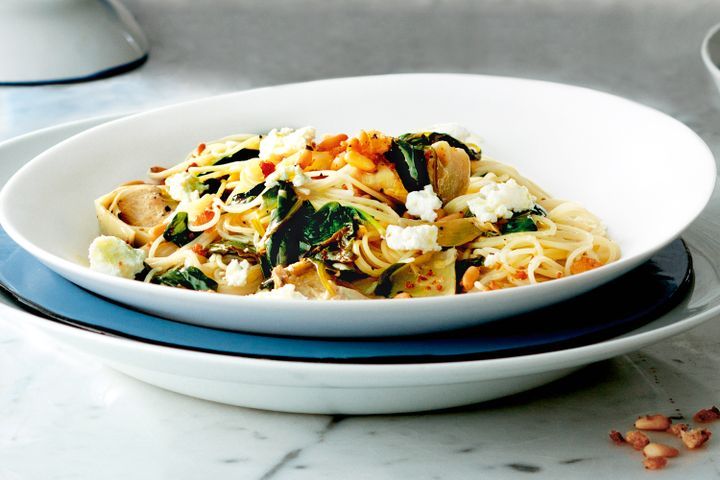 Cooking Vegetarian Angel-hair pasta with ricotta, spinach and artichoke