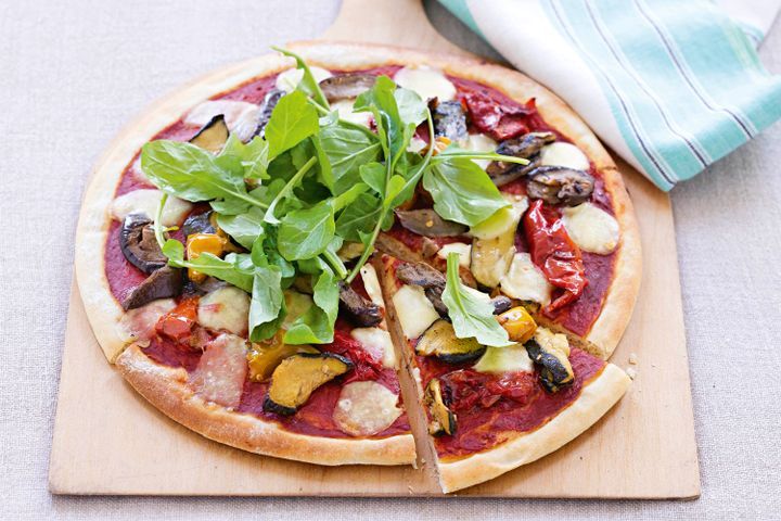 Cooking Vegetarian Antipasto pizza