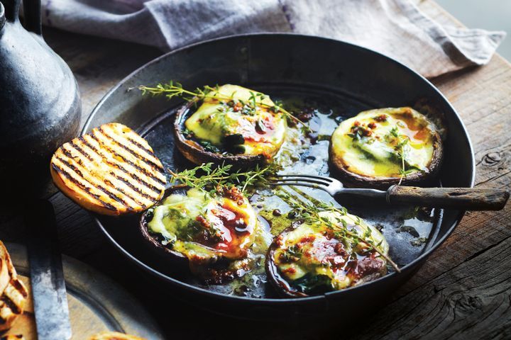 Cooking Vegetarian Baked spinach and cheese mushrooms