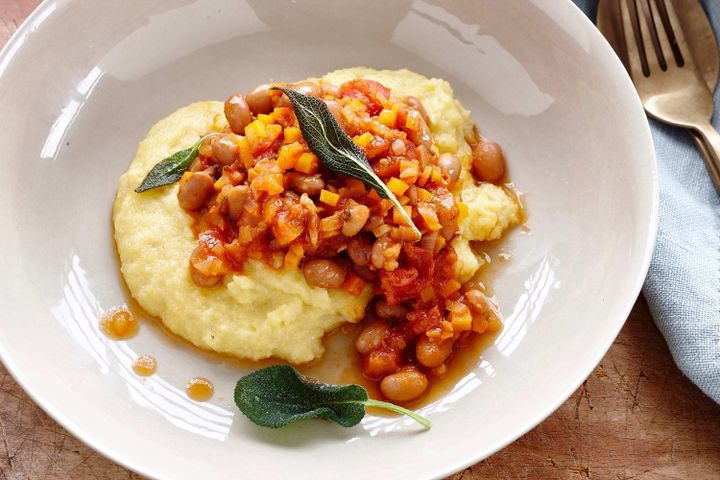 Cooking Vegetarian Bean hotpot with polenta