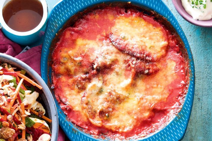 Cooking Vegetarian Beetroot gratin with gruyere