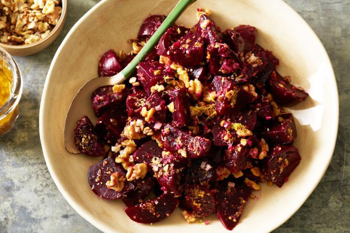 Cooking Vegetarian Beetroot with lemon-fennel seed vinaigrette and walnuts