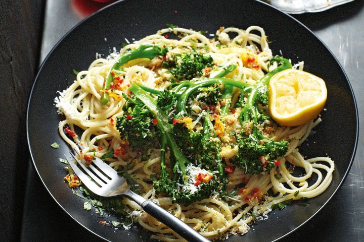 Cooking Vegetarian Broccolini and chilli spaghetti with pangrattato