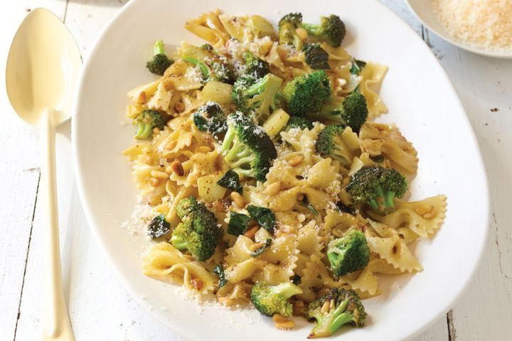 Cooking Vegetarian Brown butter broccoli, pine nut and basil pasta