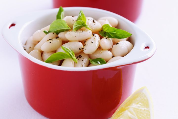 Cooking Vegetarian Cannellini beans with basil