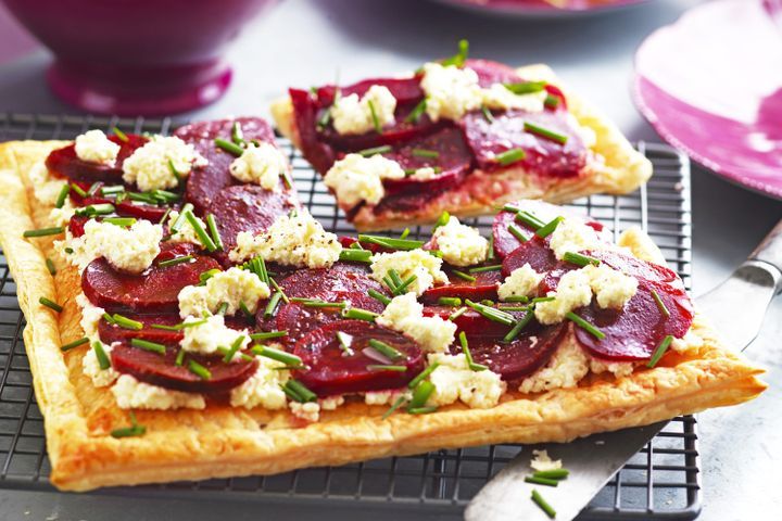 Cooking Vegetarian Cheese and beetroot tart