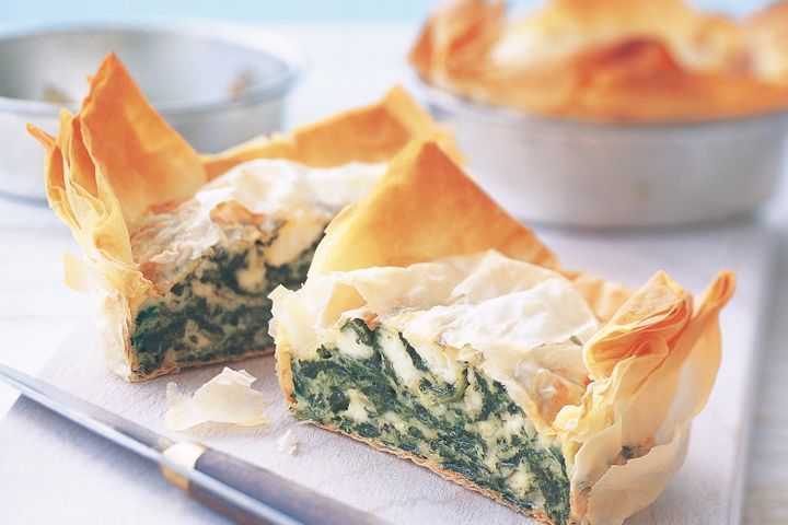 Cooking Vegetarian Cheese and spinach pies
