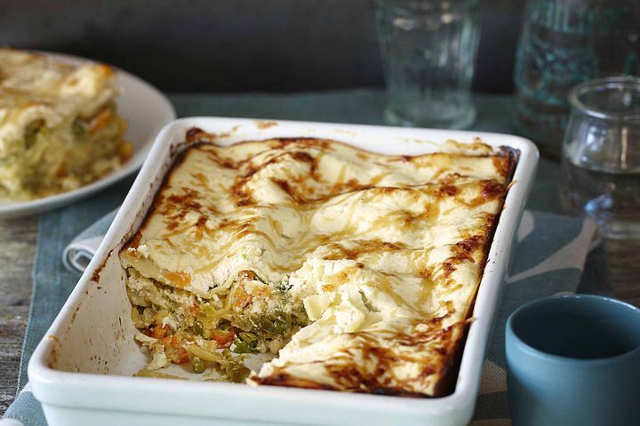 Cooking Vegetarian Cheesy vegetable lasagne