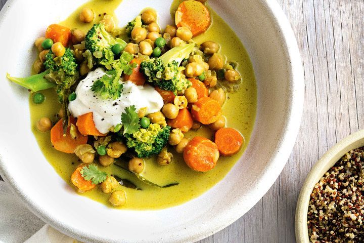 Cooking Vegetarian Chickpea, vegetable and coconut curry