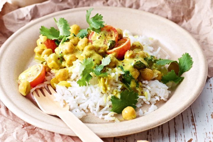 Cooking Vegetarian Chickpea & spinach curry