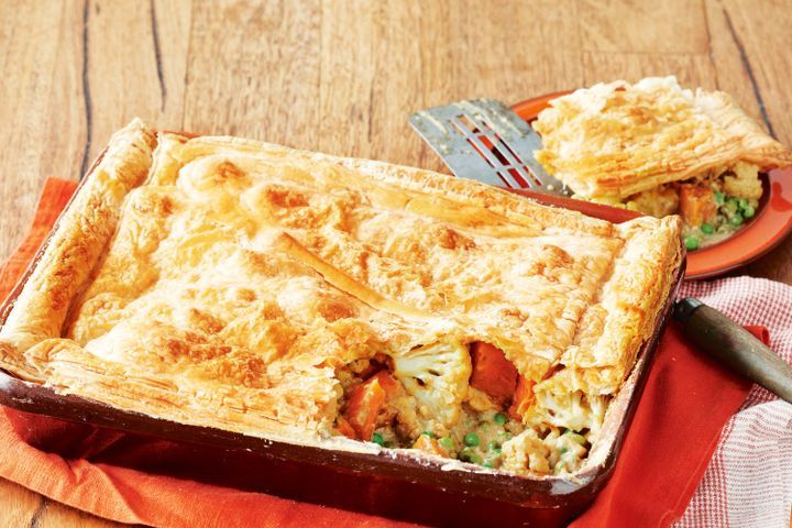 Cooking Vegetarian Chunky curried vegetable pot pie