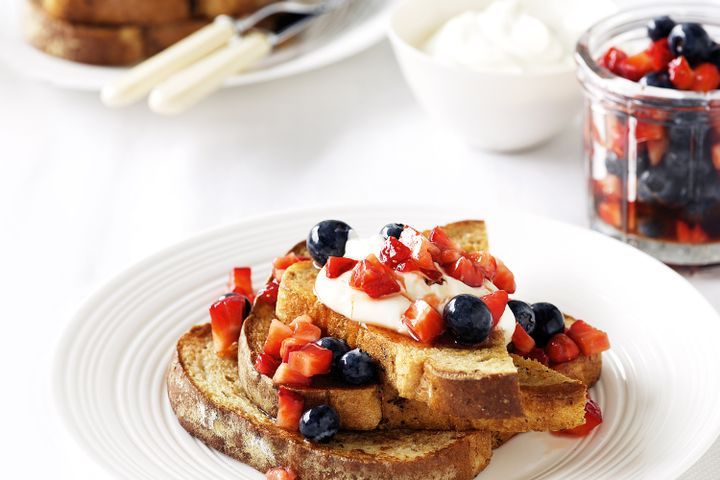Cooking Vegetarian Cinnamon-berry French toast