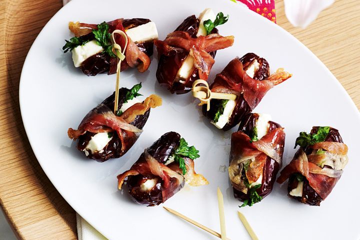 Cooking Vegetarian Dates with feta and prosciutto