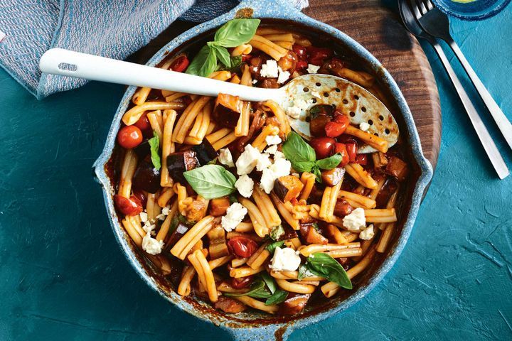 Cooking Vegetarian Eggplant and chilli pasta