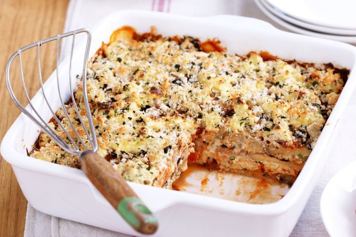 Cooking Vegetarian Eggplant and tomato bake