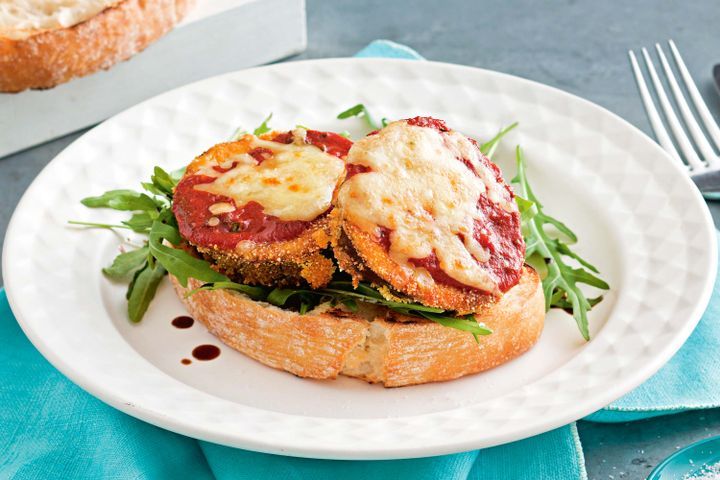 Cooking Vegetarian Eggplant parmigiana burgers