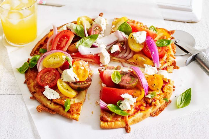 Cooking Vegetarian Fresh tomato and goats cheese pizza