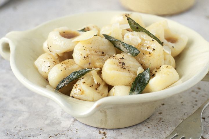 Cooking Vegetarian Gnocchi with burnt sage butter