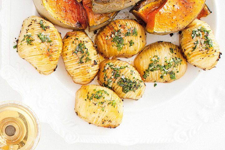 Cooking Vegetarian Herb and garlic hasselback potatoes