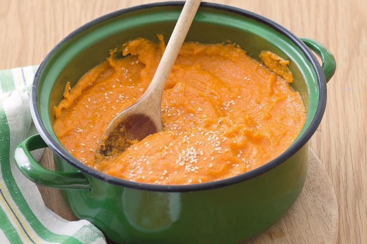 Cooking Vegetarian Honey, sesame and carrot mash