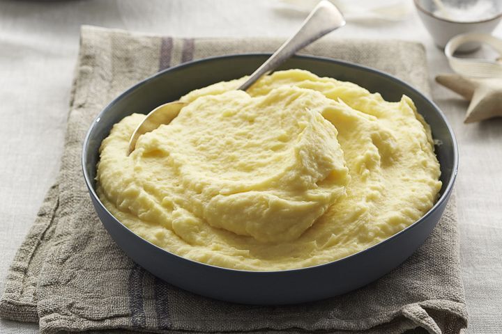Cooking Vegetarian Horseradish mashed potatoes with sour cream