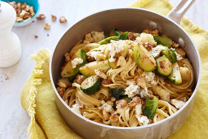 Cooking Vegetarian Linguine with Brussels sprouts, blue cheese and walnuts