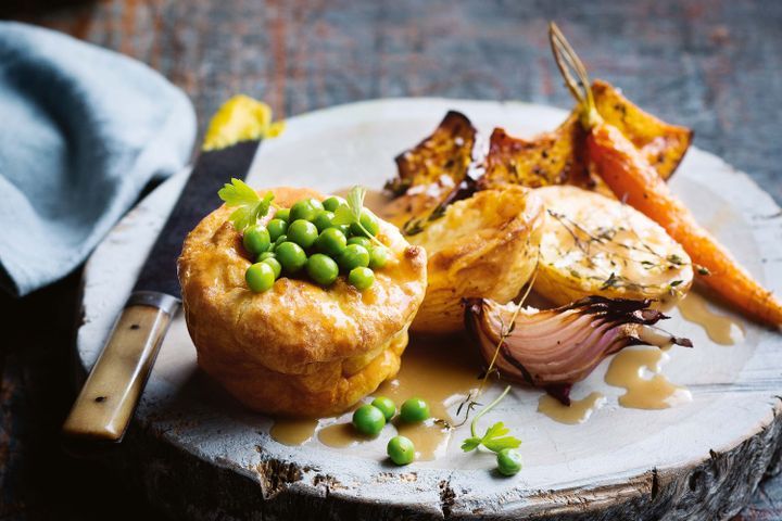 Cooking Vegetarian Meat-free Sunday roast with Yorkshire puddings