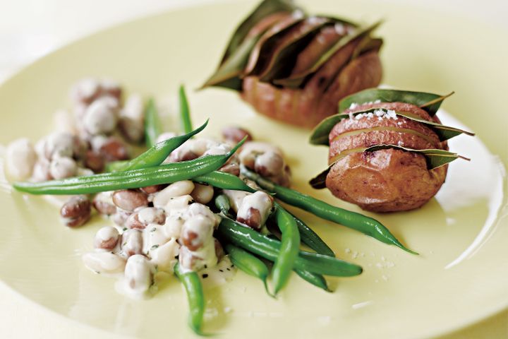 Cooking Vegetarian Mixed beans with garlic & rosemary cream