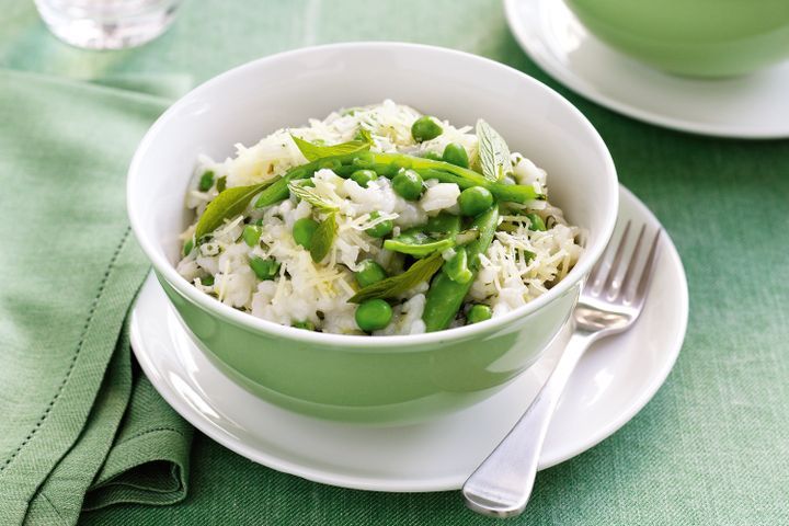 Cooking Vegetarian Mixed pea and mint microwave risotto